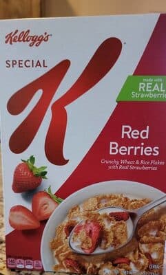 Red Berries Crunchy Wheat & Rice Flakes Cereal With Real Strawberries
