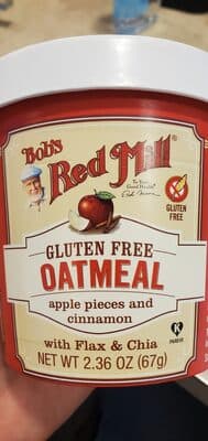 Apple Pieces and Cinnamon with Flax & Chia Oatmeal