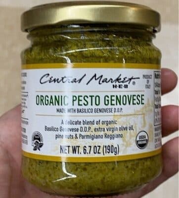 Genovese Blend of Organic Basilico Genovese D.O.P., Extra Virgin Olive Oil, Pine Nuts & Parmigiano Reggiano Pesto