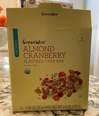 Almond cranberry flavored Chia bar