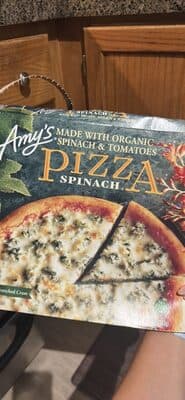 Spinach & Tomatoes Organic Pizza