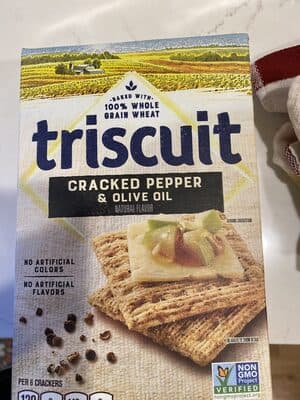 Cracked Pepper & Olive Oil Flavor Crackers
