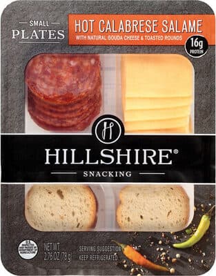 Hillshire Snacking, Hot Calabrese Salame With Natural Gouda Cheese & Toasted Rounds