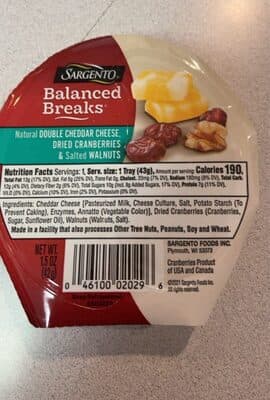 Natural Double Cheddar Cheese, Dried Cranberries & Salted Walnuts Snacks