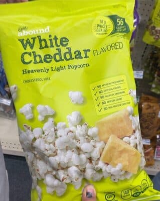 White Cheddar Flavored Heavenly Light Popcorn