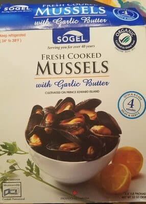 Fresh Cooked Mussels with Garlic Butter