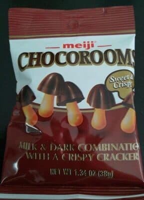 Chocorooms Milk & Dark Combination With A Crispy Cracker