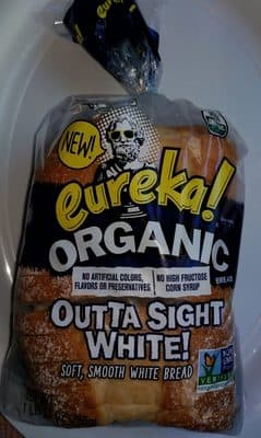 SOFT, SMOOTH WHITE BREAD, OUTTA SIGHT WHITE!