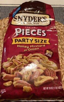 Honey Mustard & Onion Flavored Sourdough Hard Pretzel Pieces