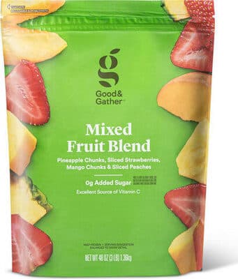 Mixed Fruit Blend Pineapple Chunks, Sliced Strawberries, Mango Chunks & Sliced Peaches