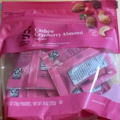 Cashew Cranberry Almond Trail Mix With Dried Sweetened Cranberries, Raw Almonds & Cashews