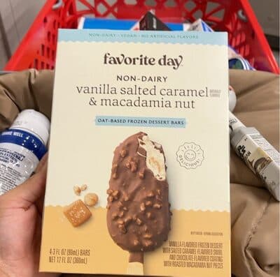Vanilla Salted Caramel & Macadamia Nut Non-Dairy Vanilla-Flavored Frozen Dessert with Salted Caramel-Flavored Swirl and Chocolate-Flavored Coating with Roasted Macadamia Nut Pieces Oat-Based Frozen Dessert Bars
