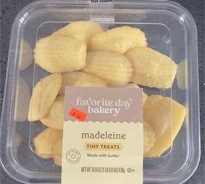 Madeleine Tiny Treats