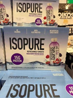 Refreshingly Smooth Mixed Berry Protein Water