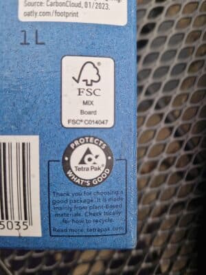 OATLY! WHOLE OAT DRINK