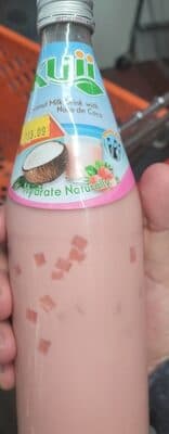 Kuii Strawberry Flavor Coconut Milk Drink with Nata de Coco
