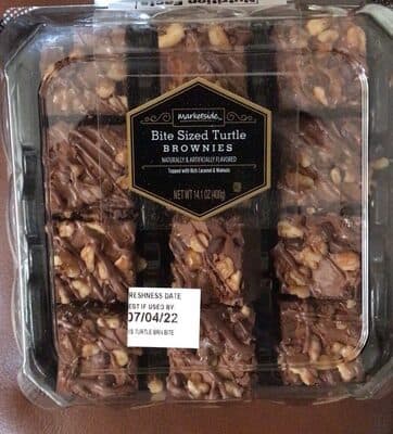 Bite Sized Turtle Brownies