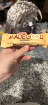Madegood Cookies & Creme Granola Bar