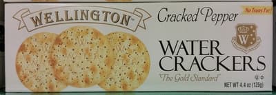Cracked Pepper Water Crackers