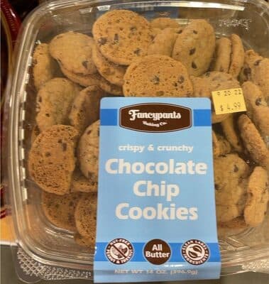 Crispy and crunchy chocolate chip cookies