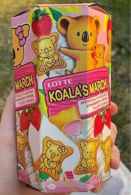 Strawberry Creme Filled Koala's March Cookies