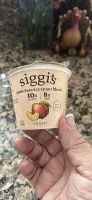 Siggi's Non-Dairy Plant-Based Peach Coconut Blend