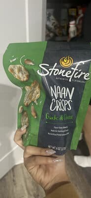 Stonefire Garlic & Cheese Naan Crisps