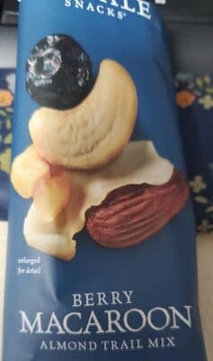 Almond Mix, Berry Macaroon
