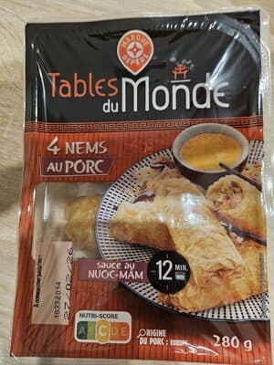 Nems Au Porc Avec La Sauce