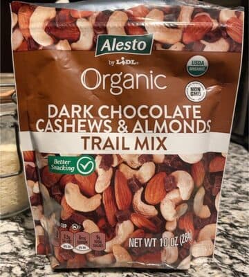 Organic dark chocolate cashews & almonds trail mix