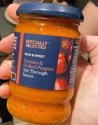 Tomato & Grilled Peppers Stir Through Sauce