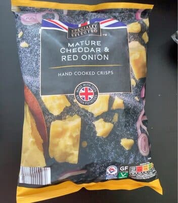 Mature cheddar & red onion hand cooked crisps