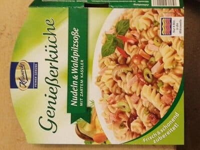 Nudeln & Waldpilzsoe mit zartem Kassler