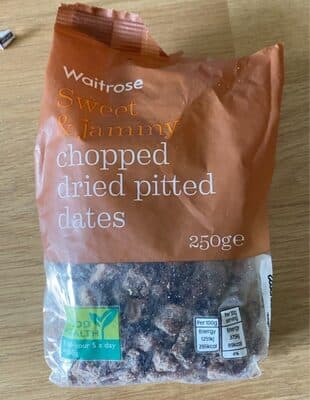 Sweet & jammy chopped dried pitted dates