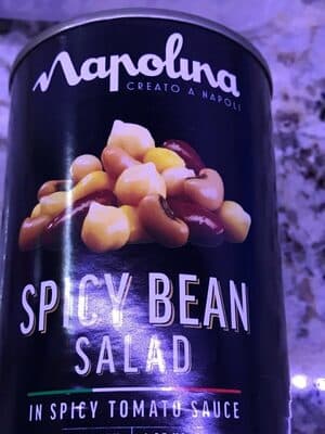 Spicy bean salad