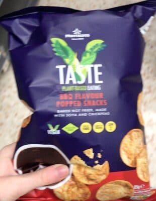 BBQ flavored pop crisps