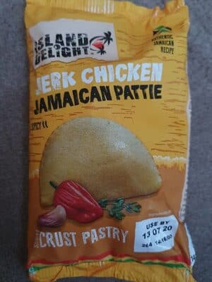 Jerk chicken Jamaican pattie