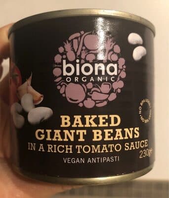 Baked giant brans in rich tomato sauce