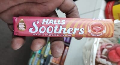 Halls Soothers Candy Raspberry Peach