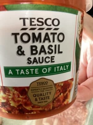Tesco Tomato and Basil Sauce