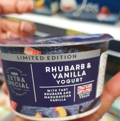 Rhubarb and Vanilla Yogurt