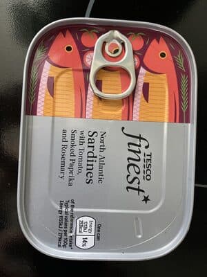 Sardines with tomato, smoked paprika and rosemary