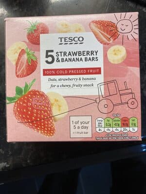 Tesco Strawberry & Banana Bars