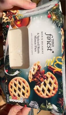 Spiced rum mince pies