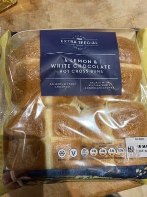 Lemon and White Chocolate Hot Cross Buns