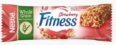 Strawberry breakfast cereal bar