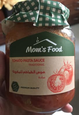 Moms food tomato pasta sauce