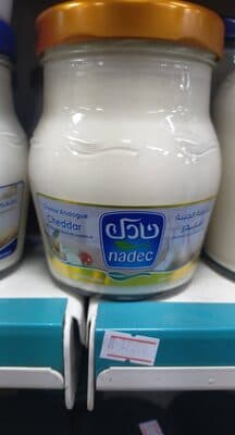 Nadec cheddar