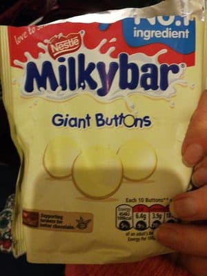 Milkybar Giant Chocolate Buttons