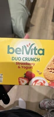 Belvita Biscuit-Sandwich Strawberry and Yogurt